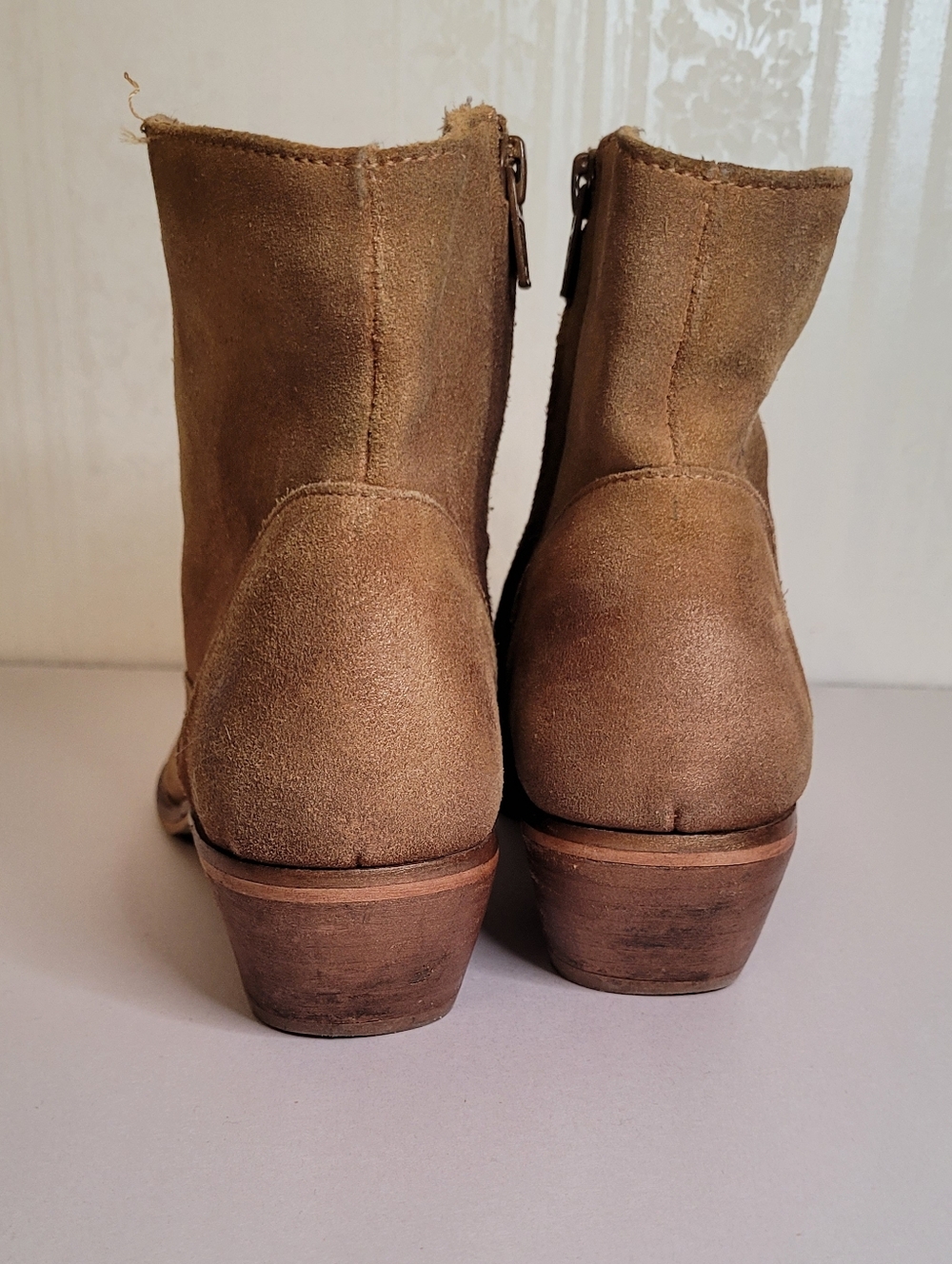 Diba Suede Booties 8.5 - Picture 6 of 10